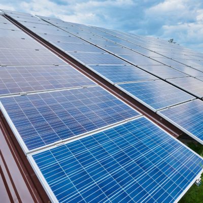Comment choisir une ombrière photovoltaïque à Toulouse ?